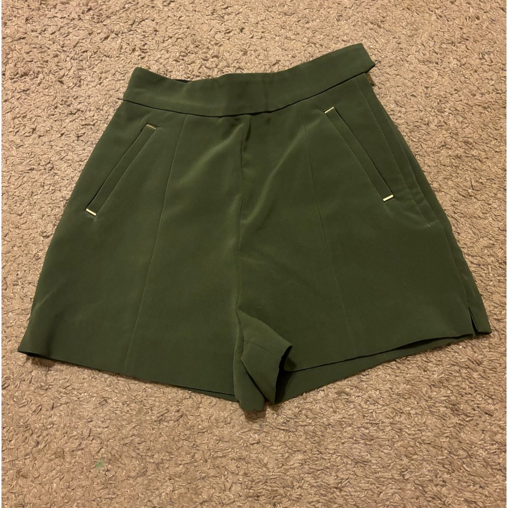 H&M Business Super High-Waisted Dress Shorts